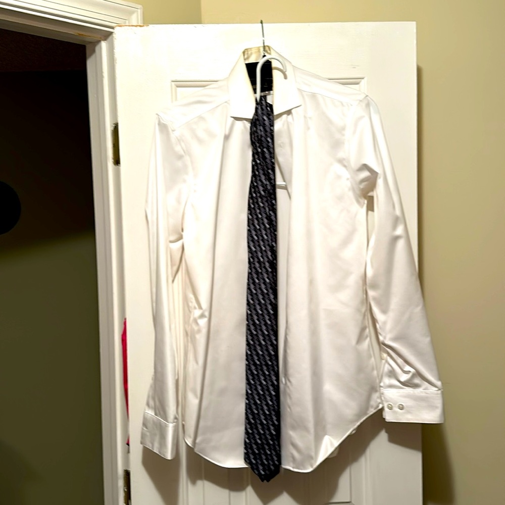 Shirt with tie